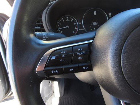 Used 2024 MAZDA MAZDA3 s image 24