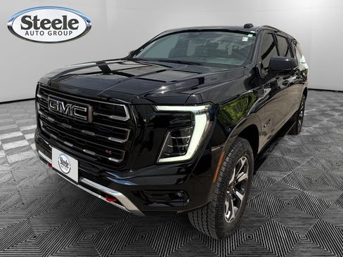 Used 2025 GMC Yukon XL AT4 Ultimate AWD/4WD image 1