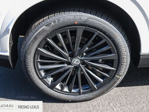 New 2026 Lexus RX 350h AWD/4WD image 8