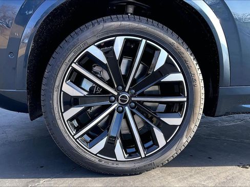 New 2026 Volvo XC90 T8 Ultra w/ Protection Package Premier image 14