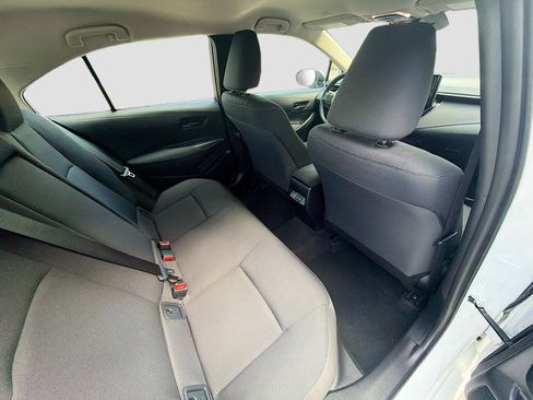 Used 2025 Toyota Corolla LE FWD image 28