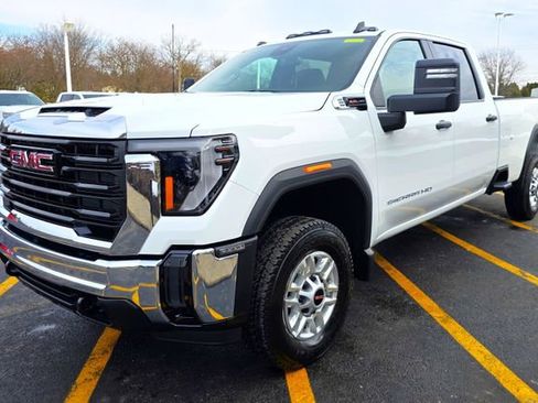New 2026 GMC Sierra 2500 Pro w/ Convenience Package AWD/4WD image 4