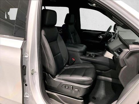 Used 2023 Chevrolet Tahoe LT w/ Luxury Package RWD image 9
