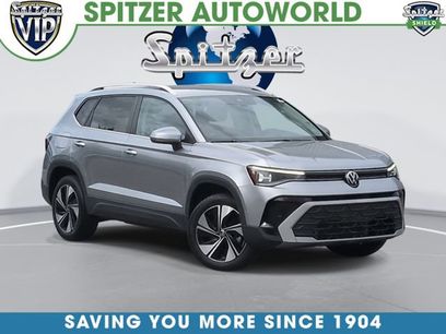 Used 2025 Volkswagen Taos SE