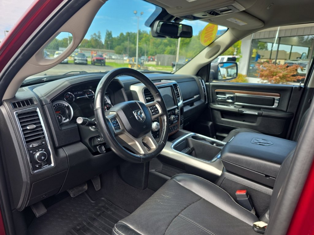 Used 2018 RAM 1500 Laramie w/ Convenience Group AWD/4WD image 23