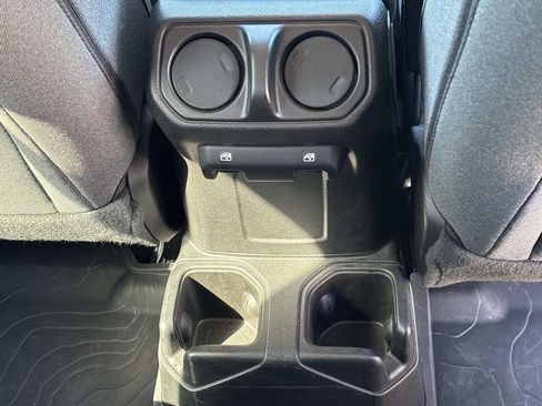Used 2024 Jeep Gladiator Sport AWD/4WD image 15