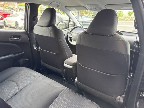 Used 2018 Toyota Prius Two w/ Prius Two Safety Plus Package FWD image 22