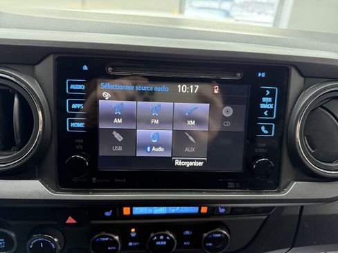 Used 2017 Toyota Tacoma TRD Off-Road image 17