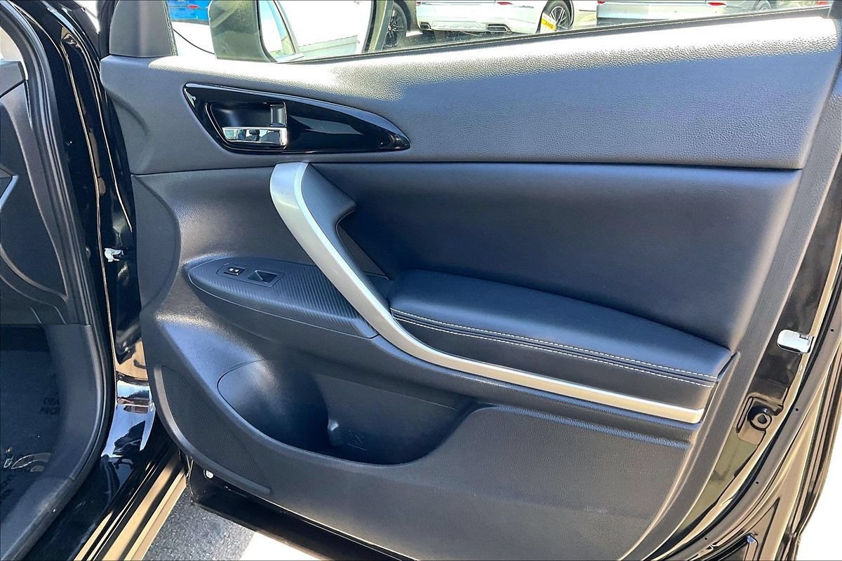 Used 2025 Mitsubishi Eclipse Cross SE AWD/4WD image 27