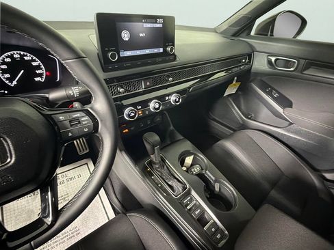 Used 2025 Honda Civic Sport image 19
