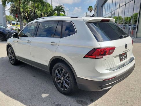 Used 2023 Volkswagen Tiguan SE FWD image 4