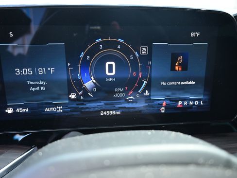 Used 2025 Chevrolet Tahoe Premier image 15