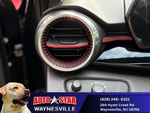 Used 2025 Chevrolet Trax RS w/ Sunroof Package FWD image 22