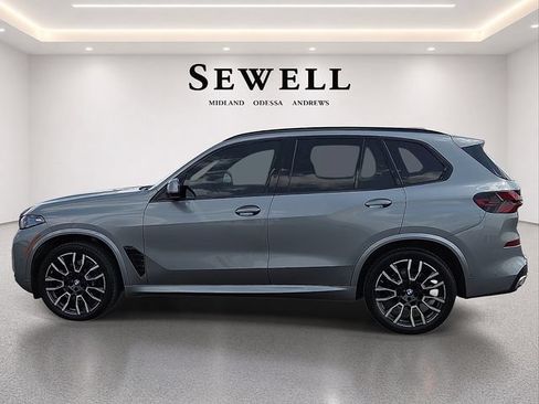 Used 2025 BMW X5 sDrive40i w/ M Sport Package RWD image 2