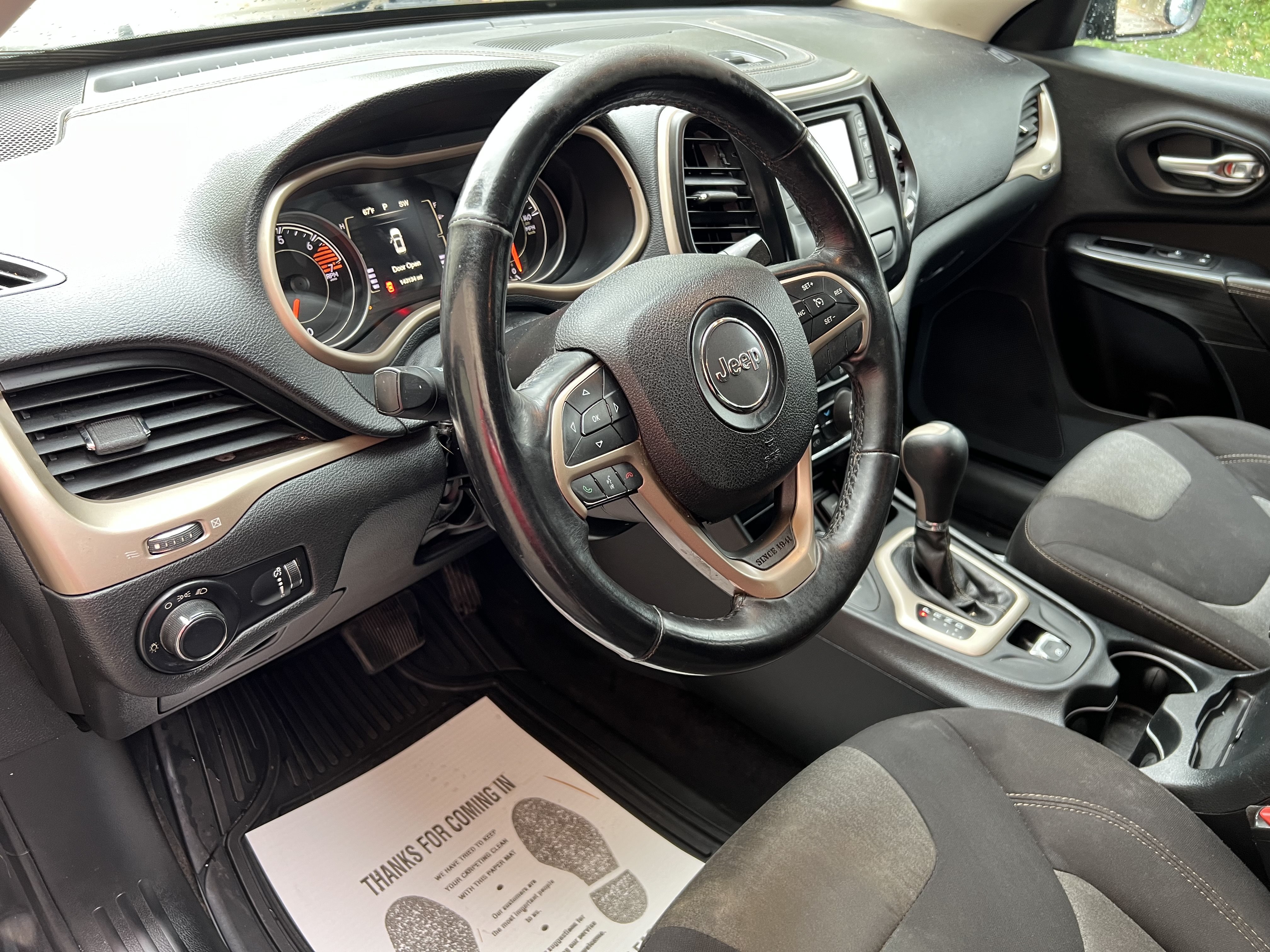 Used 2016 Jeep Cherokee Sport w/ Cold Weather Group AWD/4WD image 25