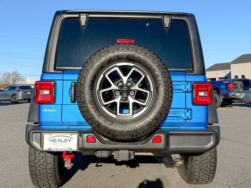 Used 2024 Jeep Wrangler Unlimited Rubicon image 6