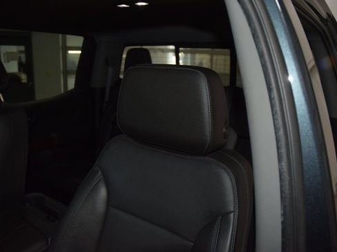 Used 2019 GMC Sierra 1500 SLT w/ SLT Premium Plus Package image 45