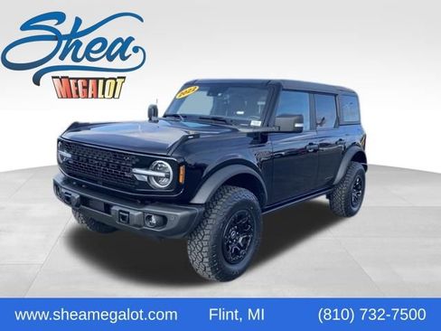 Used 2022 Ford Bronco Badlands image 1