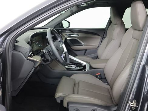 Certified 2025 Audi Q5 Premium Plus w/ Premium Plus AWD/4WD image 12