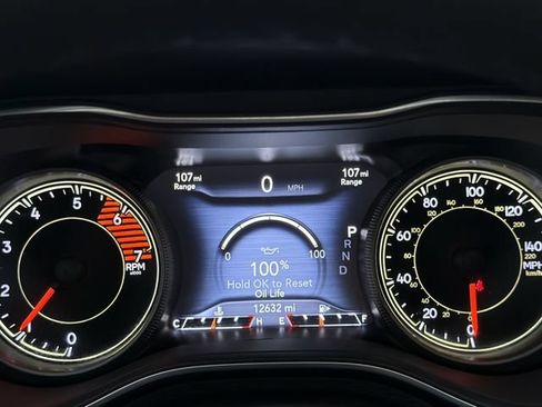 Used 2022 Jeep Cherokee Limited AWD/4WD image 28