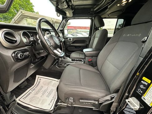 Used 2020 Jeep Gladiator Overland AWD/4WD image 9