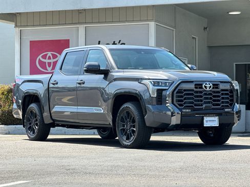 New 2026 Toyota Tundra Platinum AWD/4WD image 7