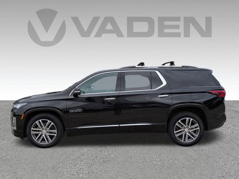 Used 2023 Chevrolet Traverse High Country w/ LPO, Floor Liner Package image 32