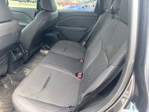 Certified 2025 Subaru Forester Premium AWD/4WD image 18