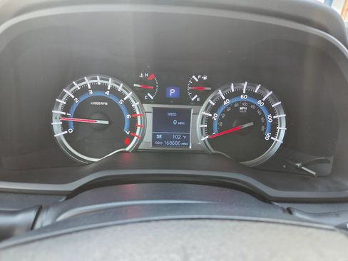 Used 2016 Toyota 4Runner SR5 Premium AWD/4WD image 13