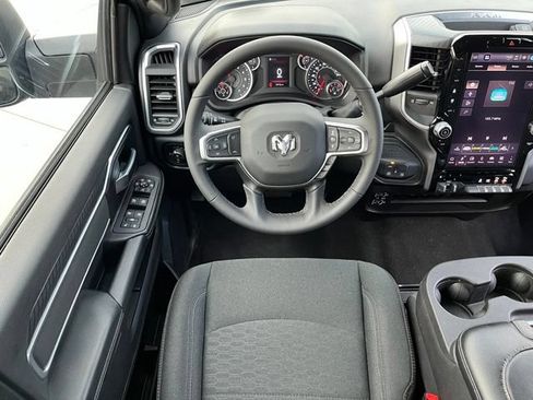 Used 2025 RAM 2500 Big Horn AWD/4WD image 10