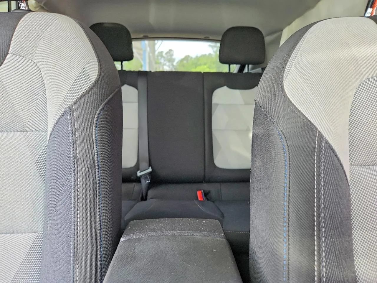 Used 2025 Chevrolet Trax LS w/ LS Convenience Package FWD image 10