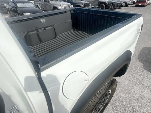 Used 2024 Toyota Tacoma TRD Off-Road AWD/4WD image 30
