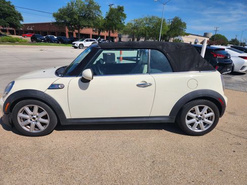 Used 2014 MINI Cooper S FWD image 2