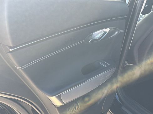 Used 2023 Genesis Electrified GV70 Advanced image 21