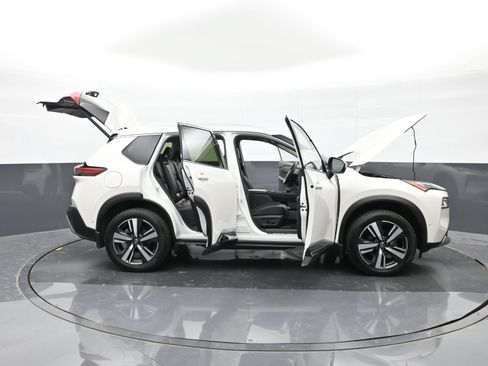 Used 2023 Nissan Rogue Platinum w/ Platinum Premium Package AWD/4WD image 44