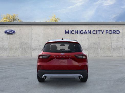 New 2025 Ford Escape SE image 5