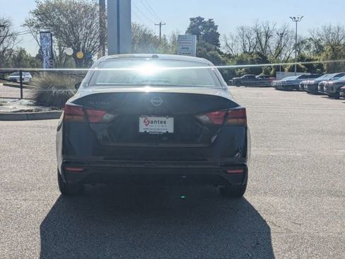 Used 2025 Nissan Altima 2.5 SV image 4
