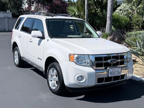 Used 2009 Ford Escape Limited FWD image 4
