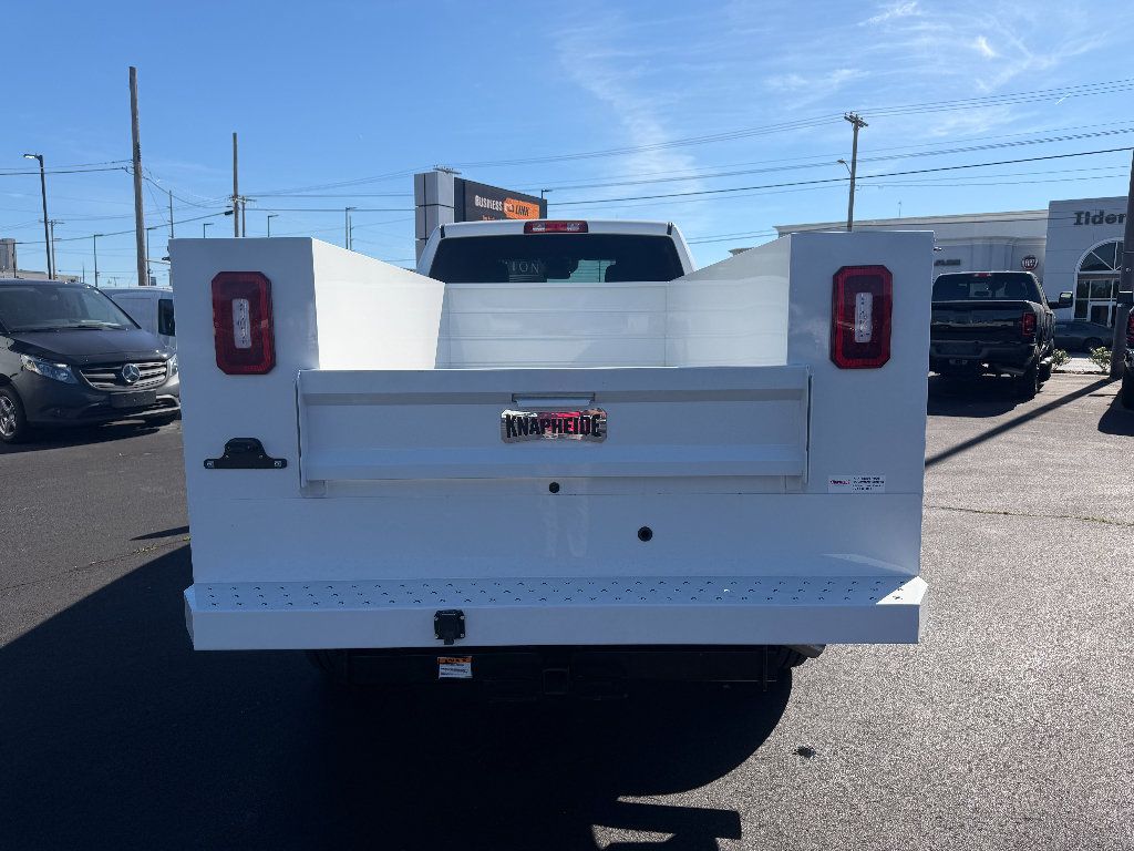 Used 2026 RAM 2500 Tradesman w/ Chrome Appearance Group AWD/4WD image 9