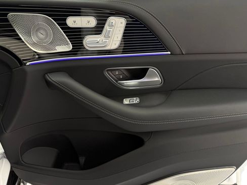 New 2026 Mercedes-Benz Maybach GLS 600 4MATIC image 22