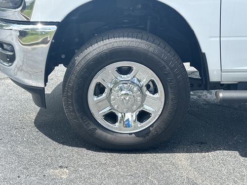 Used 2025 RAM 3500 Tradesman AWD/4WD image 11