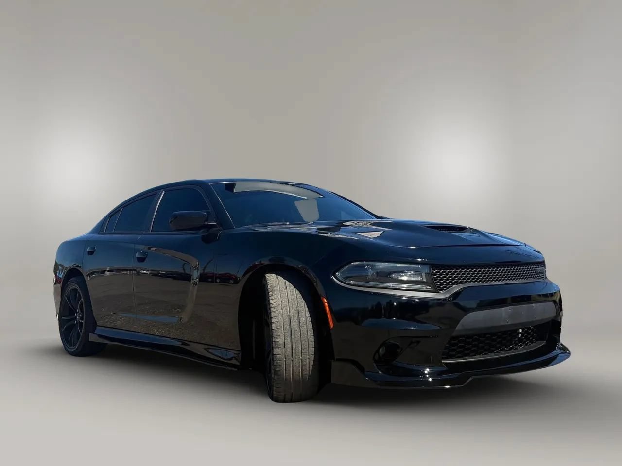 Used 2021 Dodge Charger R/T w/ Plus Group RWD image 5