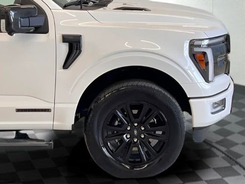 Used 2025 Ford F150 Platinum image 6