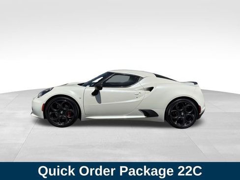 Used 2016 Alfa Romeo 4C Coupe w/ Coupe Track Package 1 RWD image 2