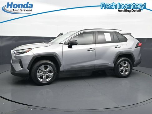 Used 2024 Toyota RAV4 LE AWD/4WD image 35