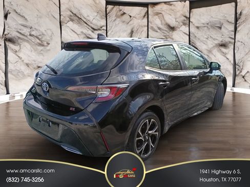 Used 2021 Toyota Corolla SE w/ SE Preferred Package FWD image 6