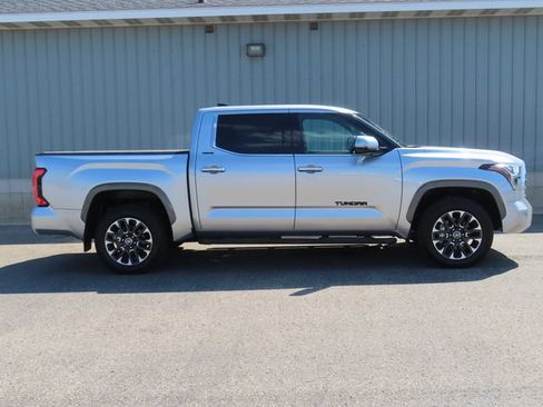 Used 2023 Toyota Tundra Limited AWD/4WD image 3