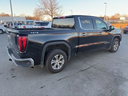 Used 2025 GMC Sierra 1500 SLT image 7