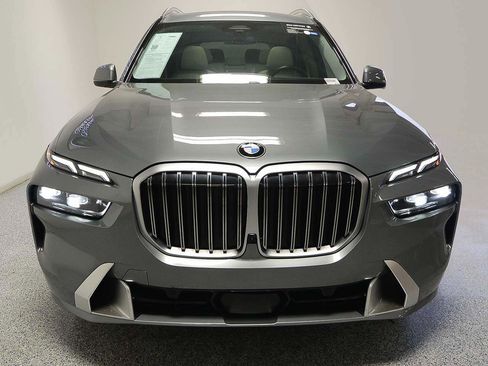 Certified 2024 BMW X7 xDrive40i w/ Premium Package image 2