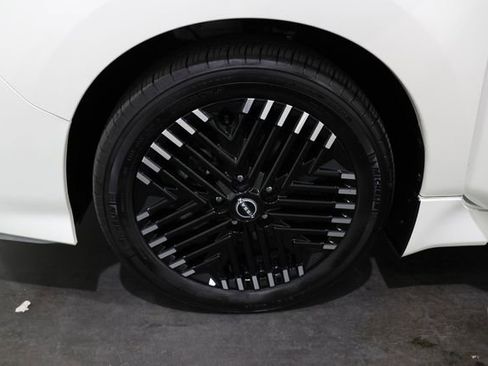 Certified 2025 Nissan Leaf SV Plus FWD image 10